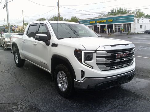 Used 2023 GMC Sierra 1500 SLE AWD/4WD image 8