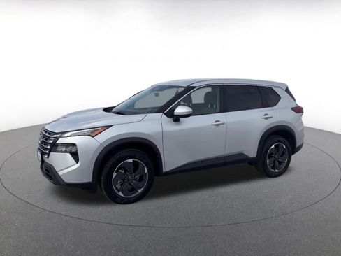 Used 2025 Nissan Rogue SV FWD image 8