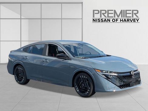 New 2026 Nissan Sentra SR w/ Floor Mat Package FWD image 7