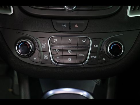 Used 2024 Chevrolet Malibu LT image 14