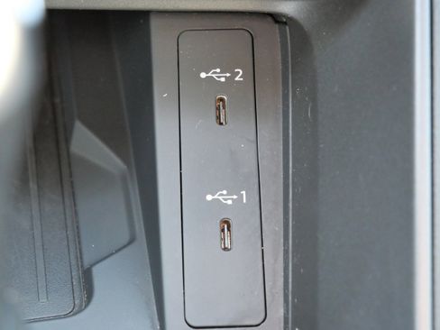 Used 2023 Audi Q3 2.0T Premium Plus w/ Premium Plus Package image 29