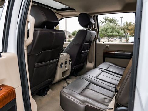 Used 2016 Ford F250 King Ranch w/ FX4 Off-Road Package image 36