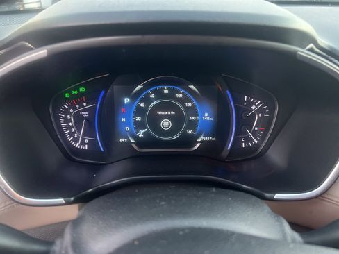 Used 2020 Hyundai Santa Fe SEL w/ Convenience Package image 6