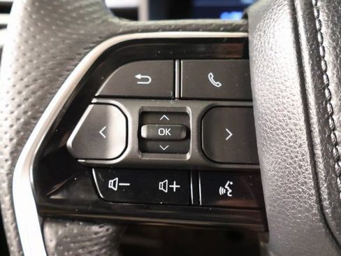 Used 2024 Toyota Tundra Platinum AWD/4WD image 20