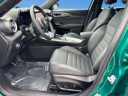 Used 2025 Alfa Romeo Tonale w/ Premium Package AWD/4WD image 10
