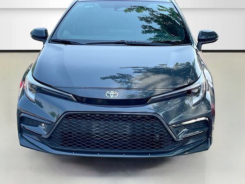 Used 2024 Toyota Corolla SE FWD image 2