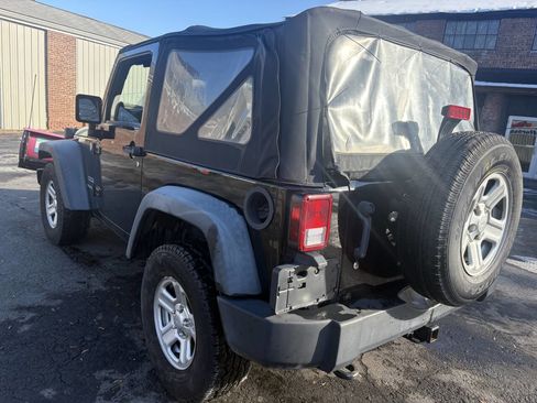 Used 2012 Jeep Wrangler Sport w/ Connectivity Group image 4