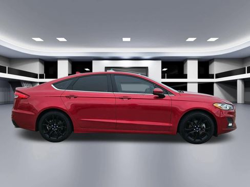 Used 2020 Ford Fusion SE w/ Equipment Group 151A image 7