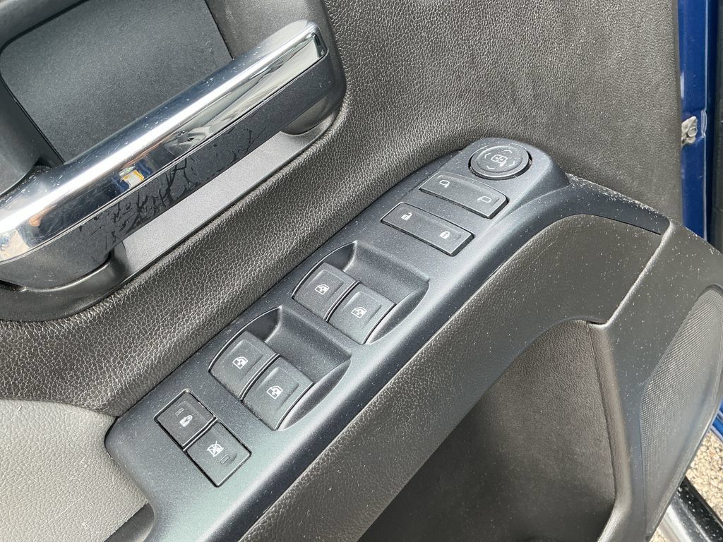 Used 2017 GMC Sierra 1500 4x4 Double Cab w/ Elevation Edition image 11