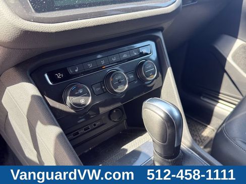 Used 2020 Volkswagen Tiguan SE AWD/4WD image 16