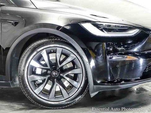 Used 2023 Tesla Model X AWD/4WD image 4