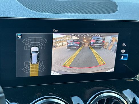 Certified 2023 Mercedes-Benz EQB 300 4MATIC image 17