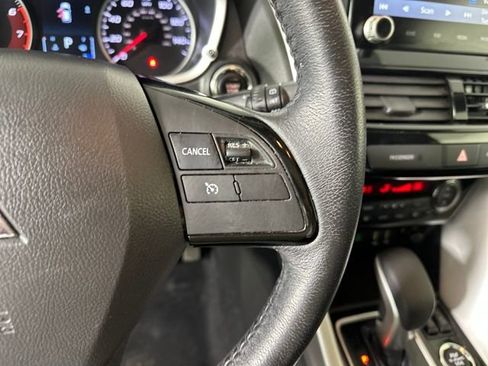 Used 2023 Mitsubishi Eclipse Cross SE image 16