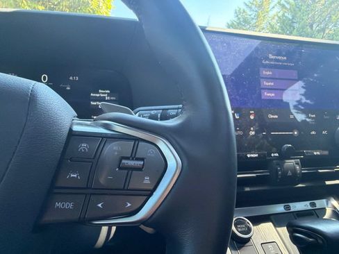 Certified 2024 Lexus GX 550 w/ Accessory Package (2T) AWD/4WD image 36