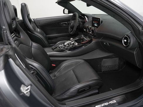 Used 2018 Mercedes-Benz AMG GT C image 2