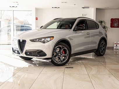 New 2025 Alfa Romeo Stelvio Sprint