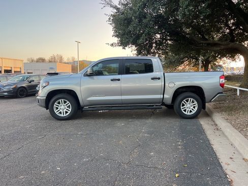 Used 2019 Toyota Tundra SR5 image 4