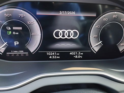 Used 2024 Audi Q5 e Premium Plus image 9