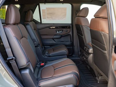New 2026 Honda Pilot TrailSport image 16