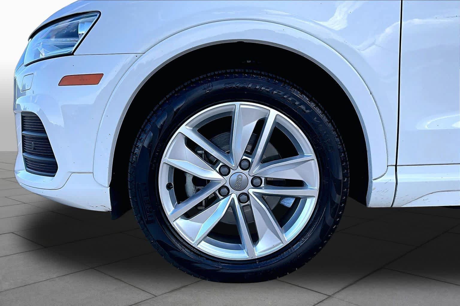 Used 2017 Audi Q3 2.0T Premium FWD image 11