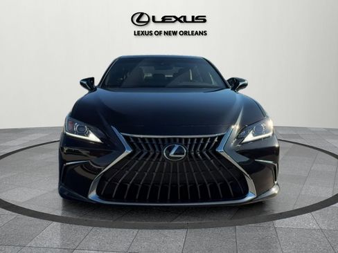 New 2025 Lexus ES 350 350 image 2