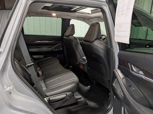 Used 2025 INFINITI QX60 Sensory w/ Vision Package image 28