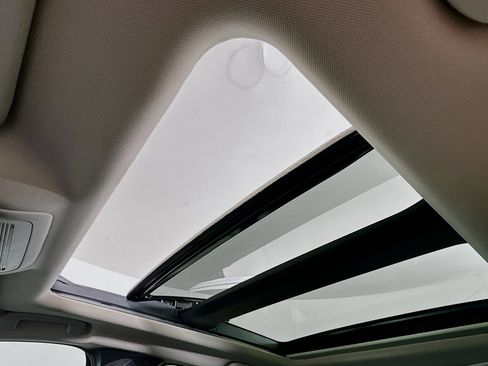 Used 2024 MAZDA CX-50 AWD 2.5 S w/ Premium Package image 25