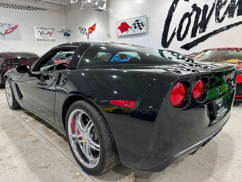 Used 2010 Chevrolet Corvette Coupe w/ Preferred Equipment Group RWD image 3