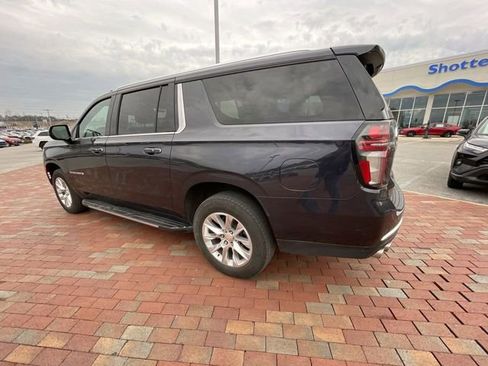 Used 2023 Chevrolet Suburban Premier image 16
