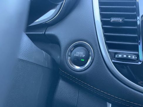 Certified 2022 Chevrolet Trax LT w/ LT Convenience Package image 14