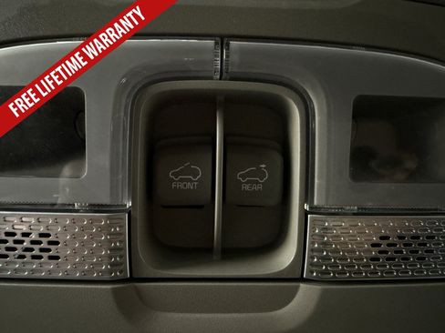 Used 2023 Kia Telluride AWD image 45