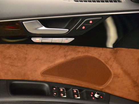 Used 2016 Audi A8 L 3.0T w/ Executive Package image 26