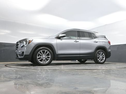 Used 2024 GMC Terrain SLT FWD image 36