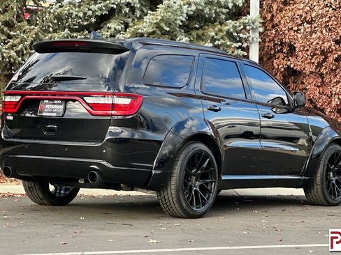 Used 2025 Dodge Durango R/T w/ Blacktop Package image 4