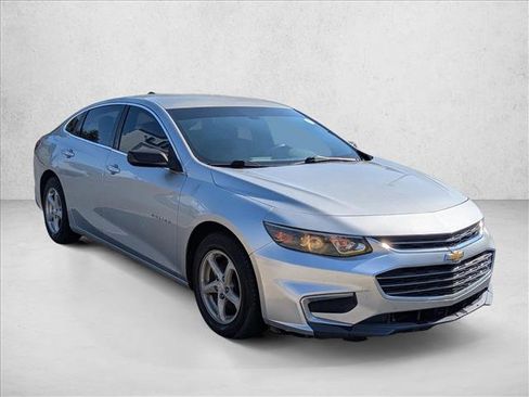 Used 2016 Chevrolet Malibu LS image 3