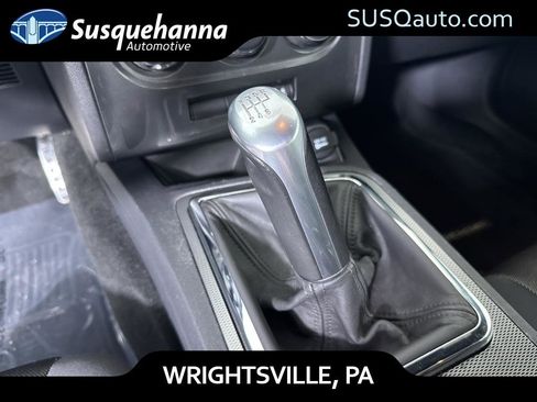 Used 2014 Dodge Challenger R/T image 5