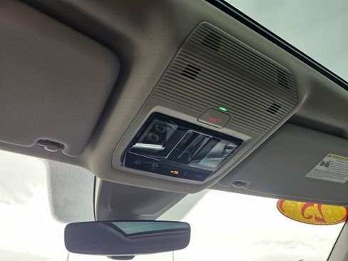 Certified 2025 Volkswagen Atlas Peak Edition SE image 27