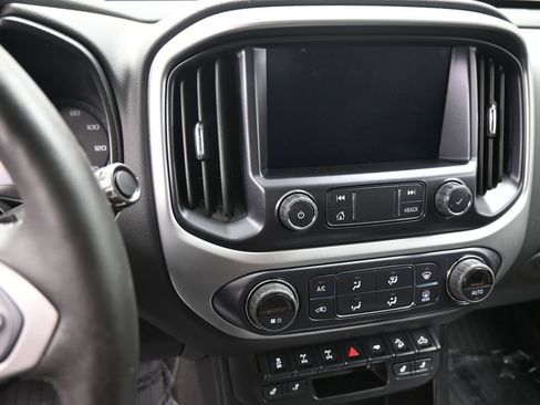 Used 2022 Chevrolet Colorado ZR2 AWD/4WD image 15