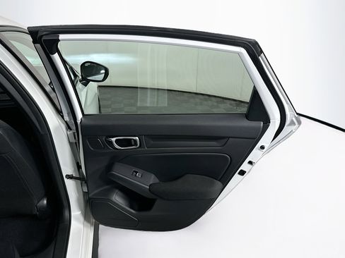 Used 2023 Honda Civic Sport image 27