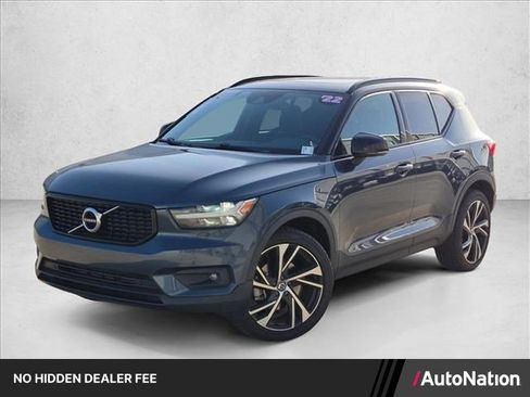 Used 2022 Volvo XC40 T5 R-Design w/ Climate Package AWD/4WD image 1