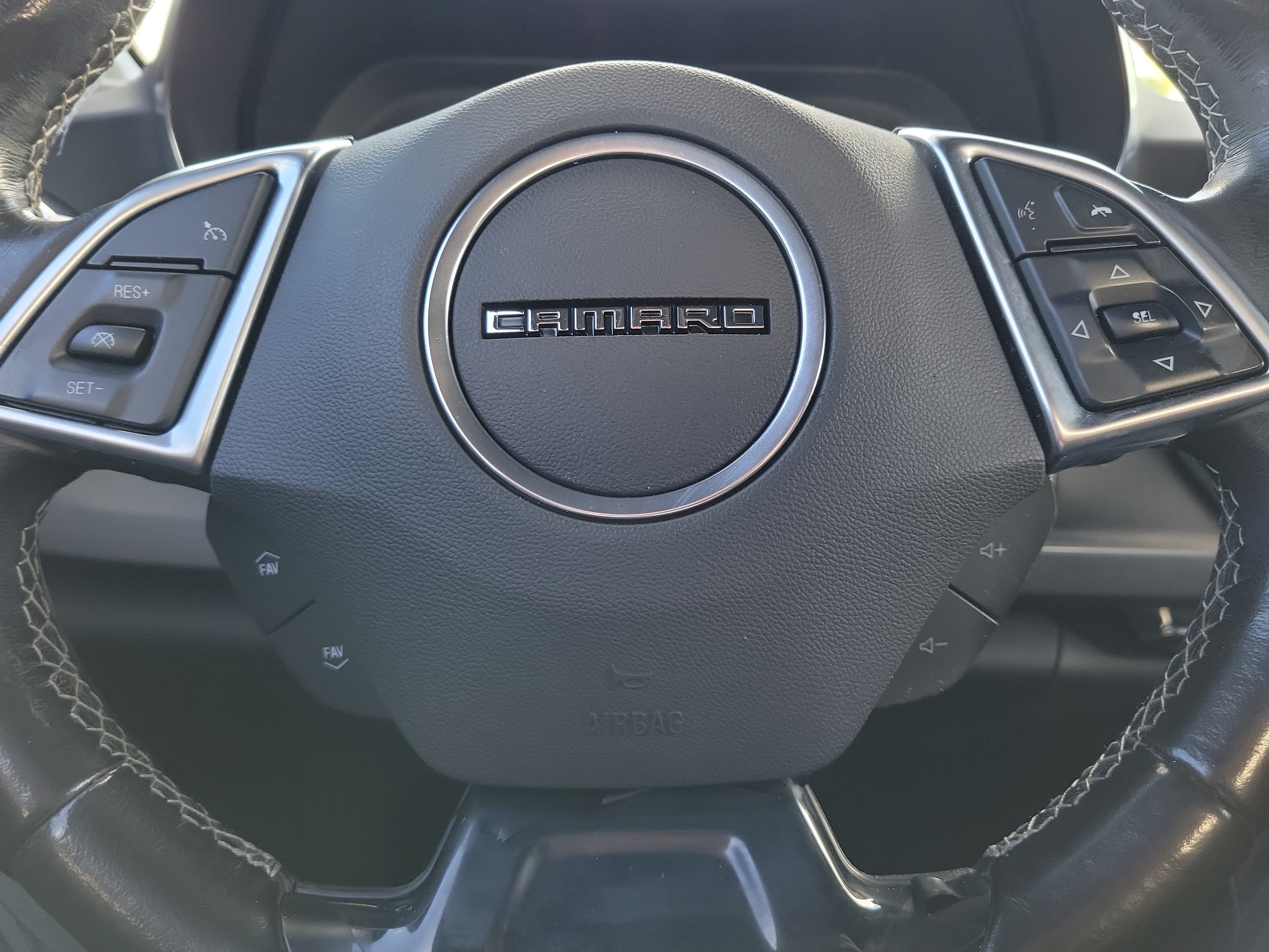 Used 2019 Chevrolet Camaro LT w/ Black Appearance Package RWD image 27