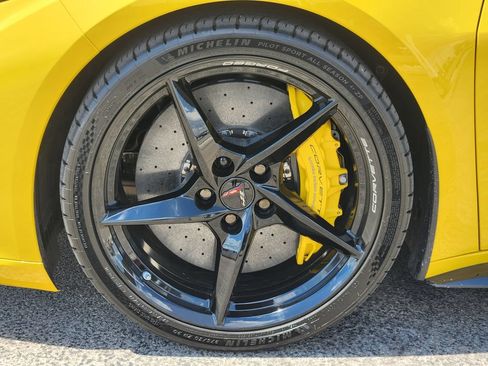 Used 2025 Chevrolet Corvette E-Ray AWD/4WD image 10