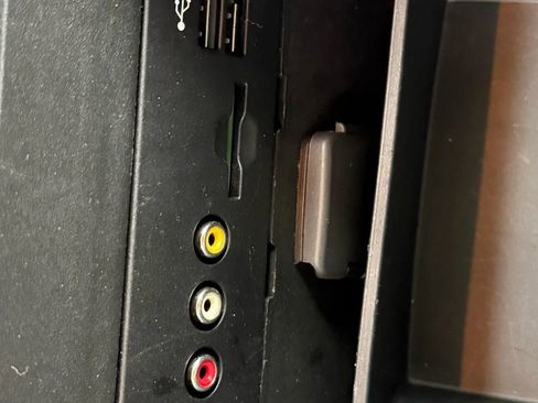 Used 2011 Ford Edge SEL w/ 201A Rapid Spec Order Code image 28