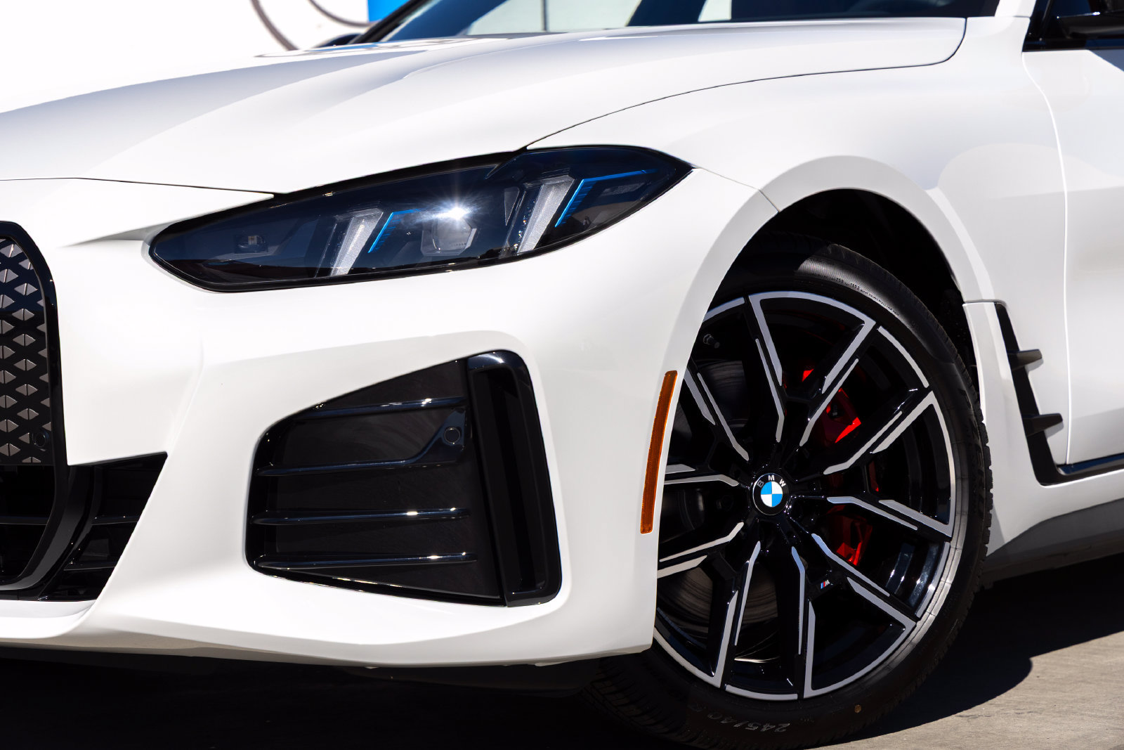 New 2026 BMW i4 eDrive40 w/ M Sport Package RWD image 10
