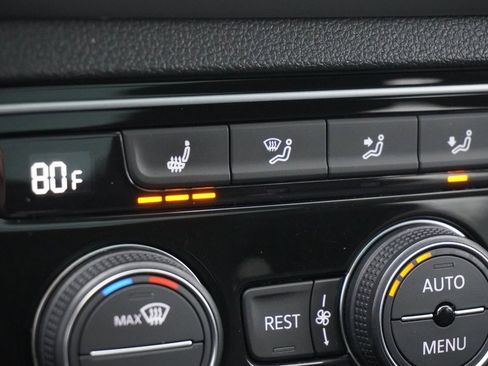 Used 2022 Volkswagen Atlas SEL image 29