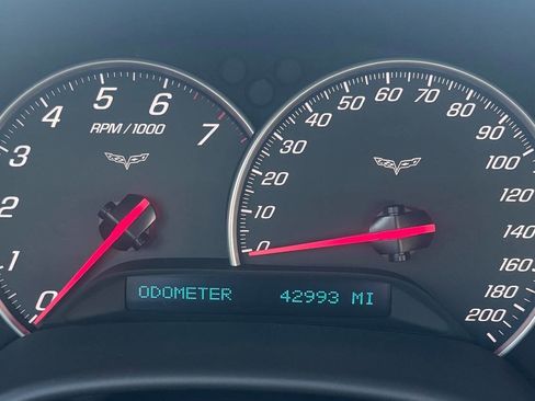 Used 2009 Chevrolet Corvette Coupe w/ Preferred Equipment Group image 12