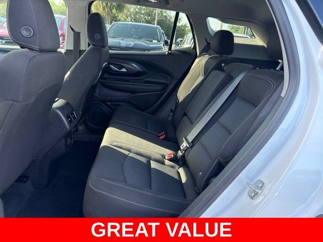 Used 2024 GMC Terrain SLE AWD/4WD image 15