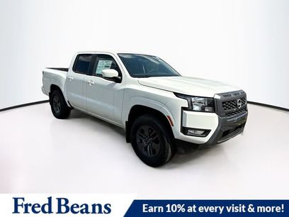 New 2025 Nissan Frontier SV w/ SV Convenience Package
