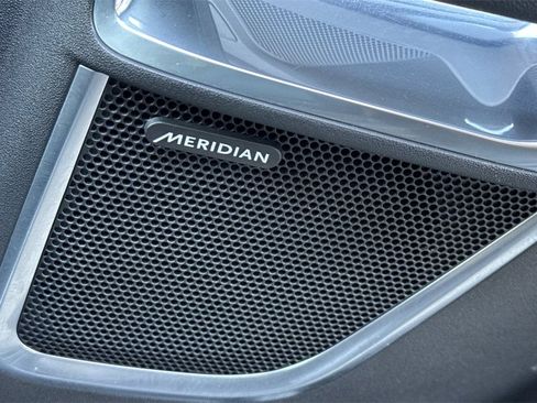 Used 2020 Jaguar E-PACE SE image 21