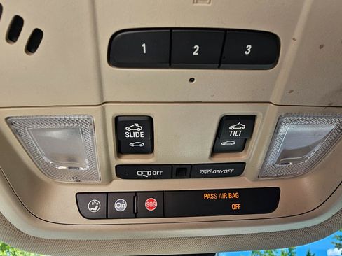 Used 2017 GMC Acadia Denali w/ Technology Package AWD/4WD image 54